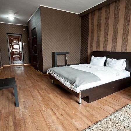 Апартаменты На Маркова Almaty Luaran gambar
